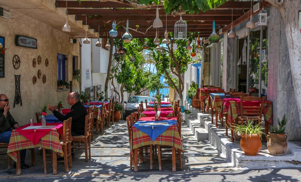 Mirtos Hotel Bagian luar foto
