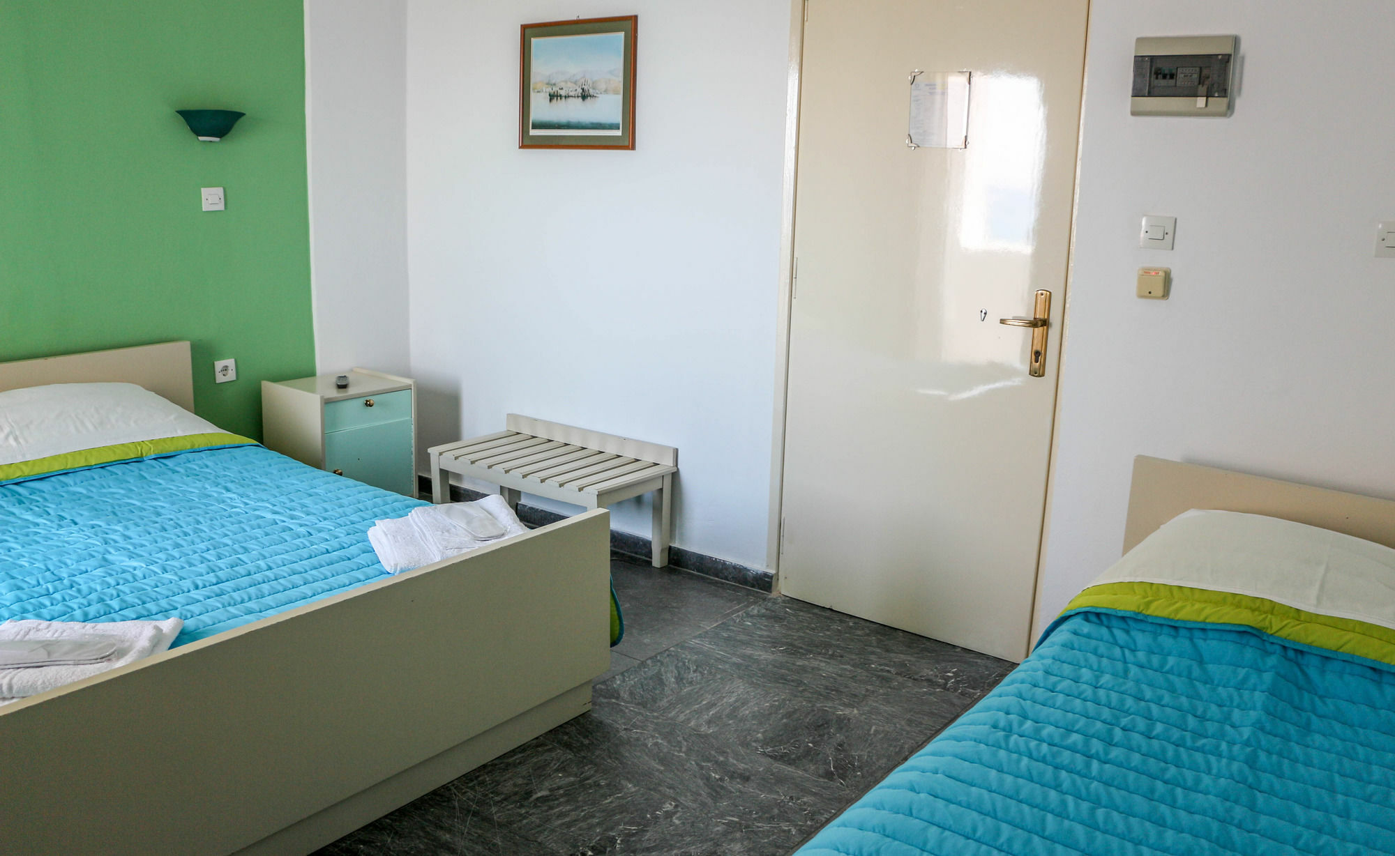 Mirtos Hotel Bagian luar foto